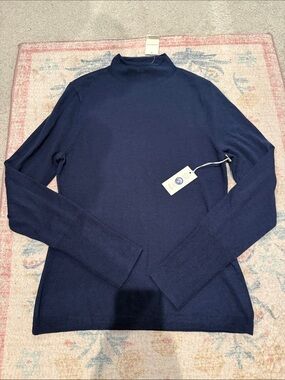 NWT Abercrombie & Fitch 100% merino wool navy blue mock neck sweater